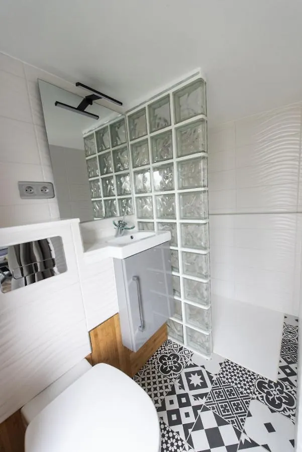 Apartment Piaf Paris